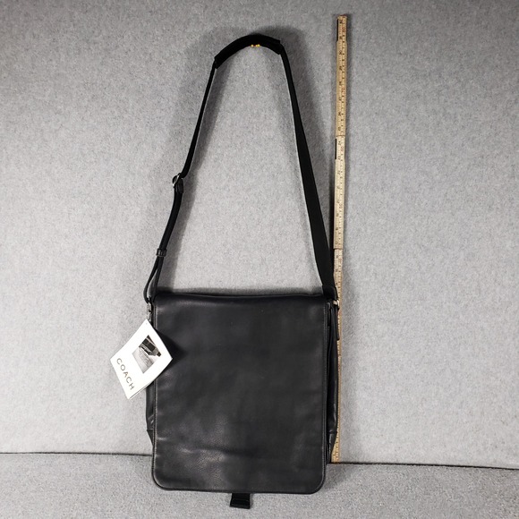 NWT Coach Black Leather Messenger Crossbody Bag Adjustable Strap Buckle Unisex - Picture 9 of 16